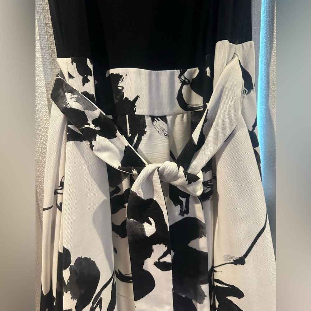 Worn Once. Size 14. Evening Gown. - image 5